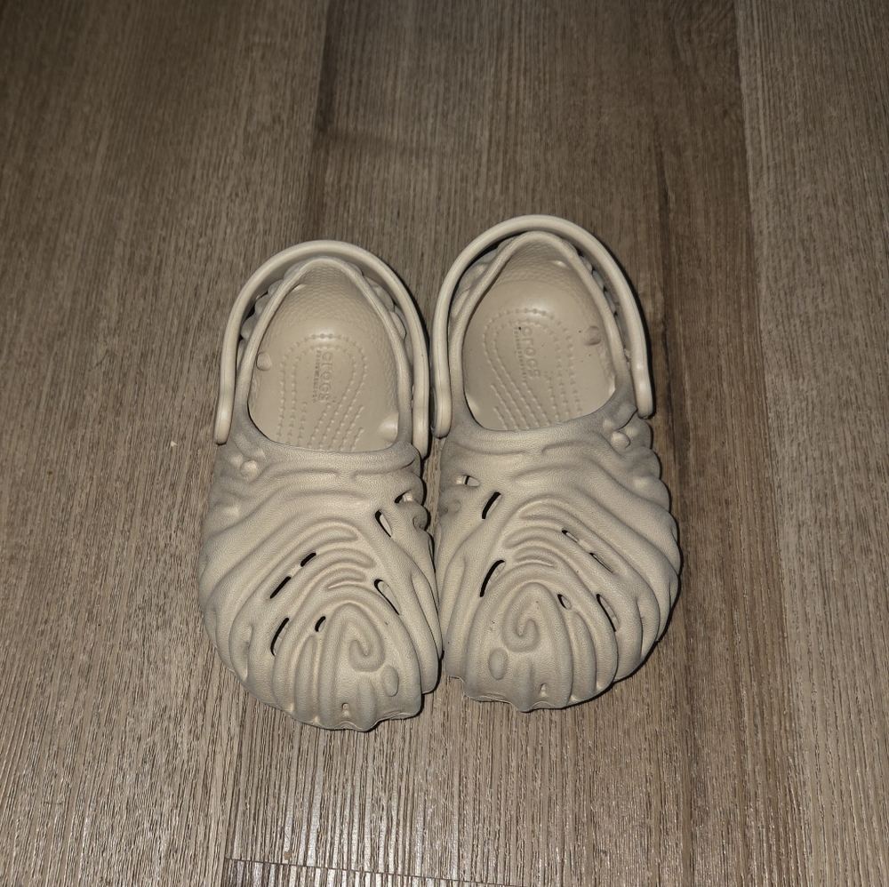 Crocs pollex Clogs by salehe bembury 7c, sold out style